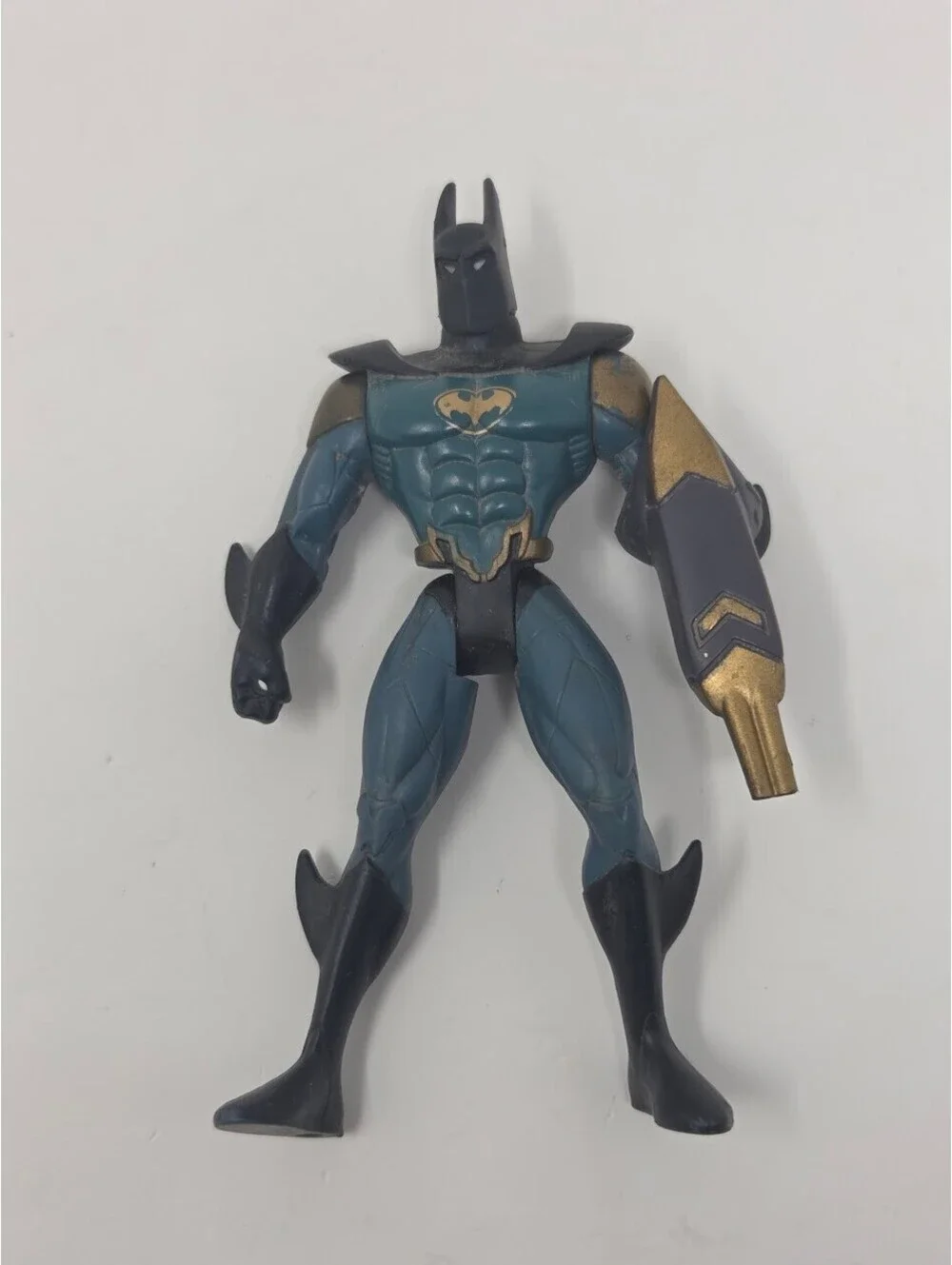 1993 DC Comics Kenner Batman Blue Suit Gold Emblem Figure With Accessory